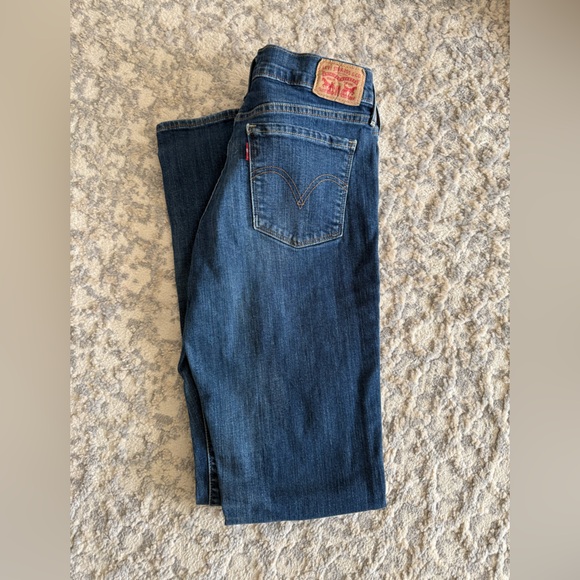 Levi's Women's Classic Boot Jeans in Dark Blue, 6 - Picture 3 of 7